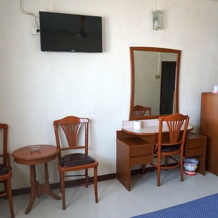 Nakornping Hotel Bangkok Ngoại thất bức ảnh