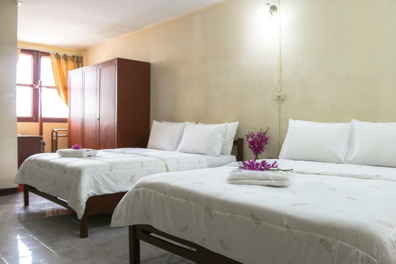 Nakornping Hotel Bangkok Ngoại thất bức ảnh