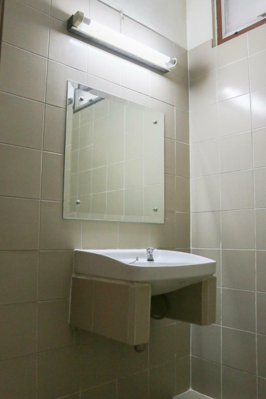 Nakornping Hotel Bangkok Ngoại thất bức ảnh