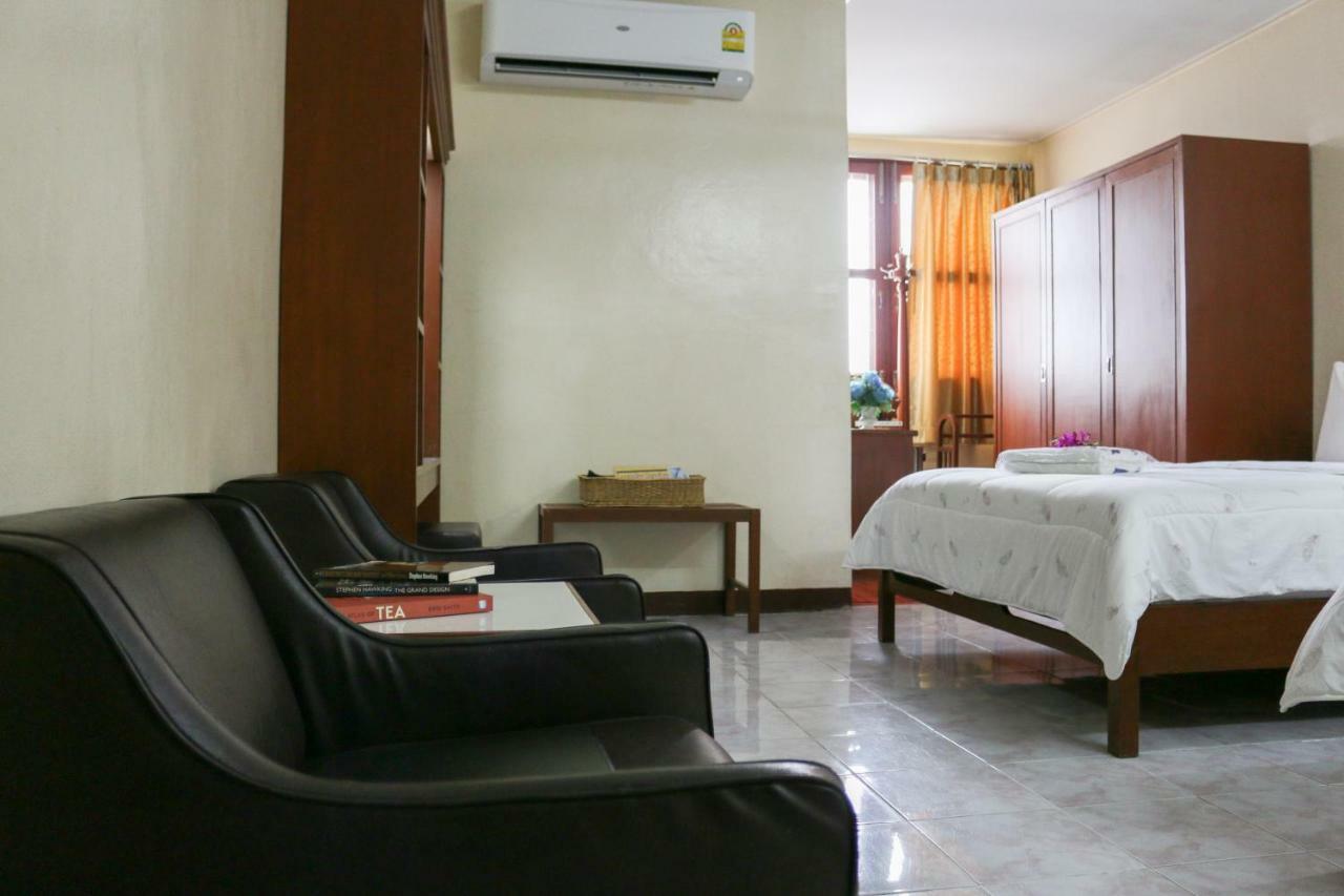 Nakornping Hotel Bangkok Ngoại thất bức ảnh