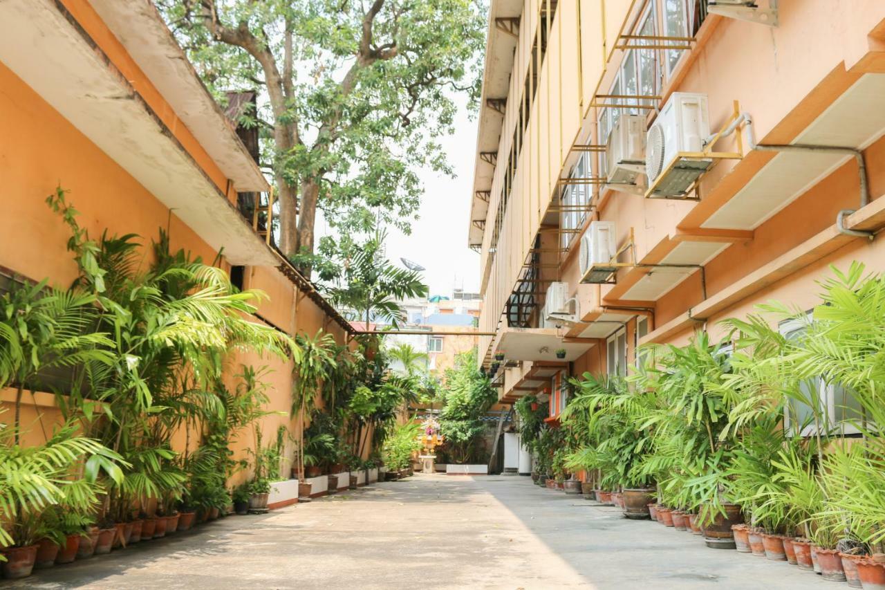 Nakornping Hotel Bangkok Ngoại thất bức ảnh