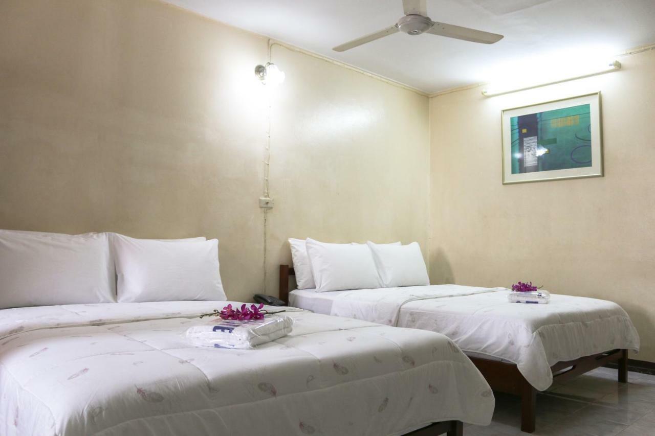Nakornping Hotel Bangkok Ngoại thất bức ảnh