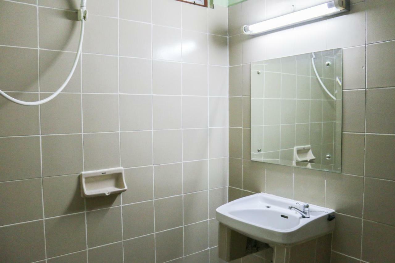 Nakornping Hotel Bangkok Ngoại thất bức ảnh