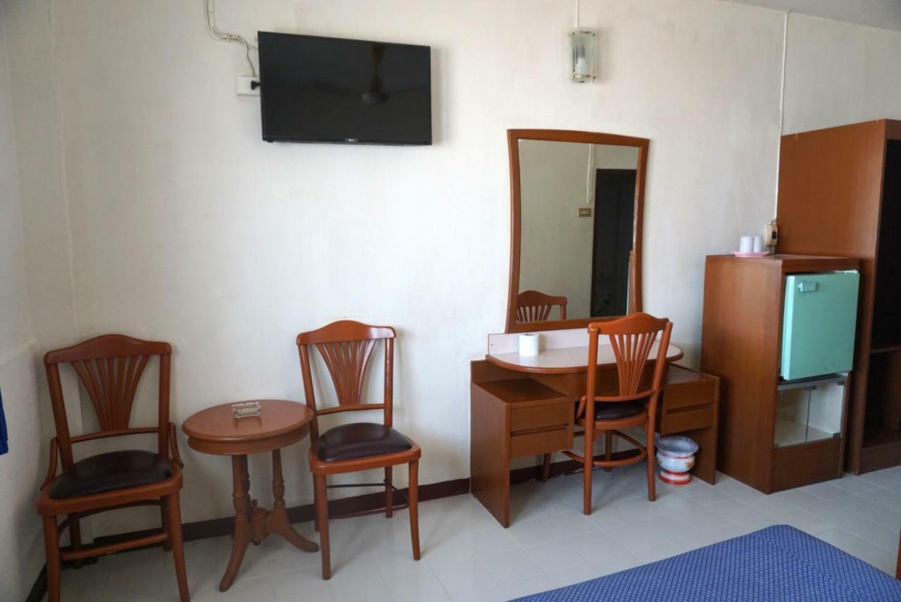 Nakornping Hotel Bangkok Ngoại thất bức ảnh